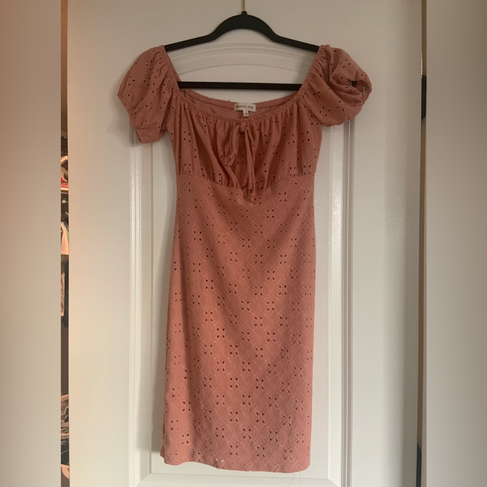 Heart & Hips On/Off Shoulder Coral Bodycon Dress